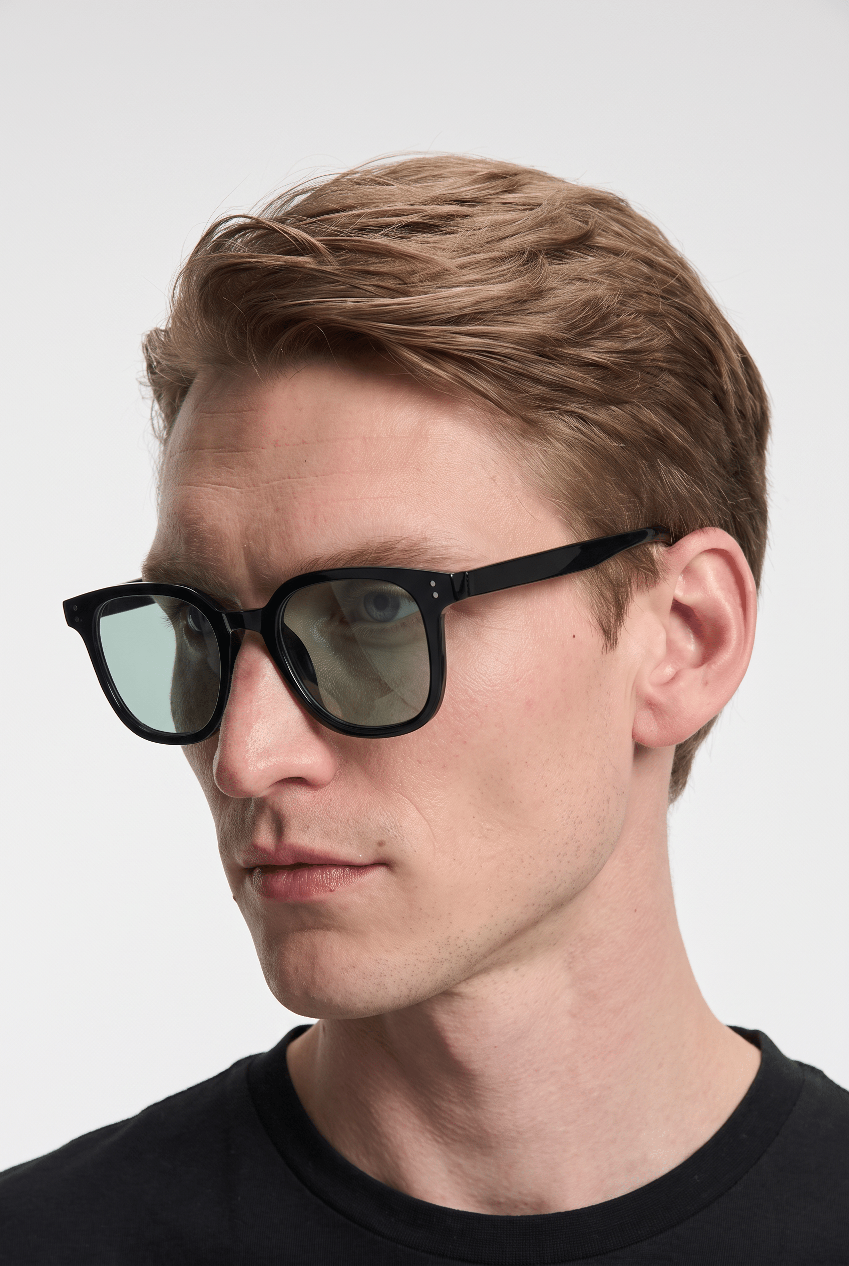 Men’s Sunglasses — Sydney - Black Frame | Sage Green Lens - Rully Official